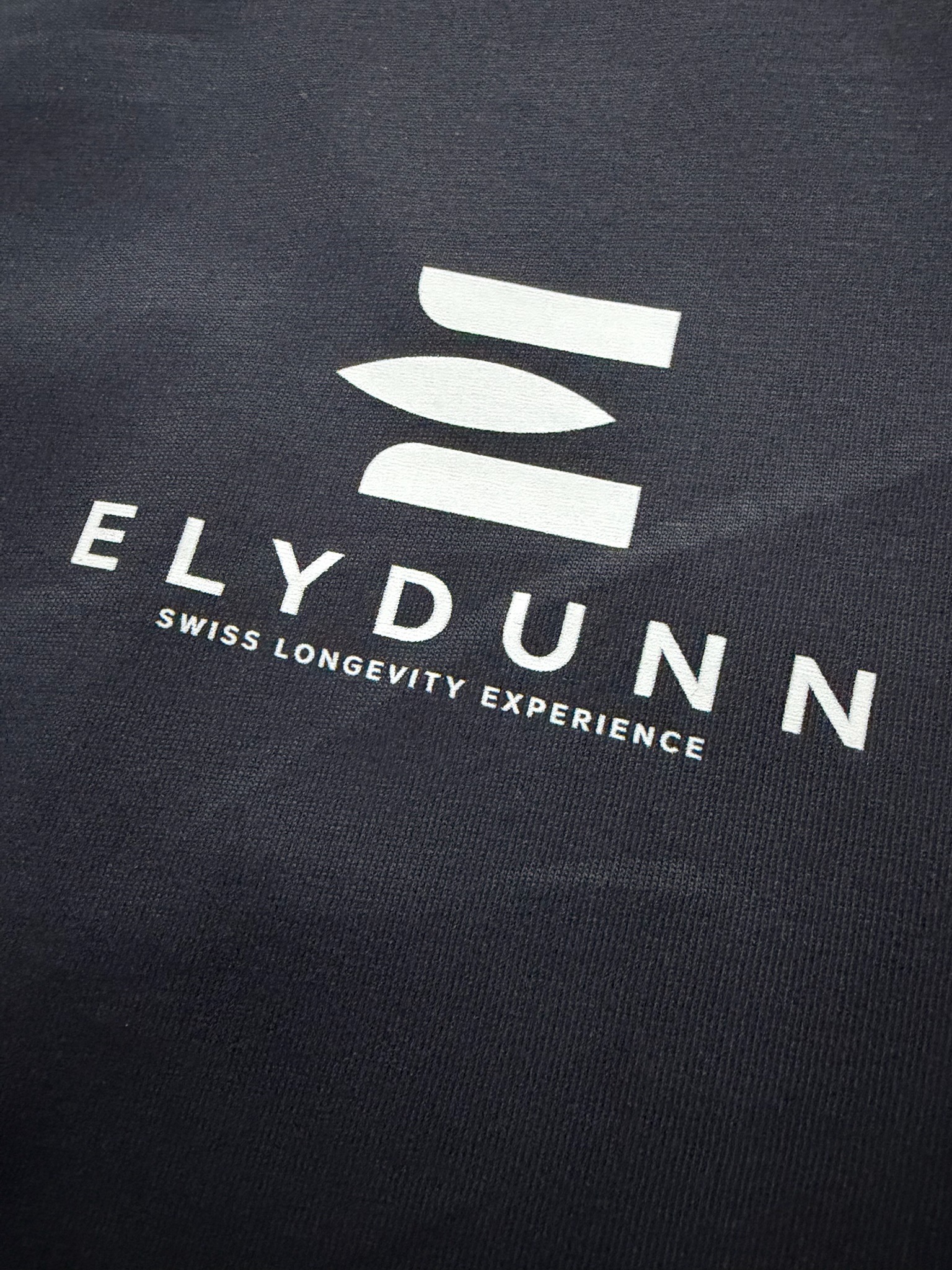 Sweatshirt Elydunn Swiss Longevity Experience, impression DTF blanc sur textile foncé